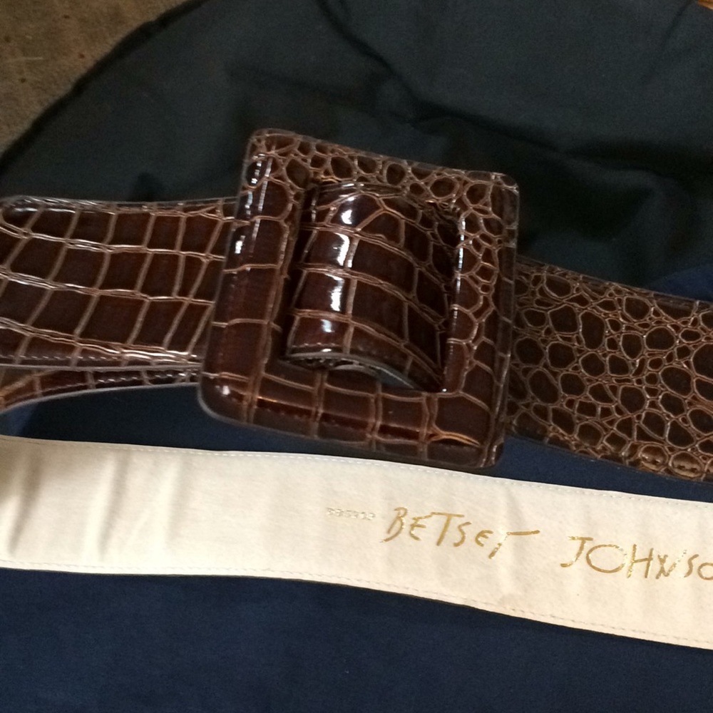 Betsy Johnson leather belt